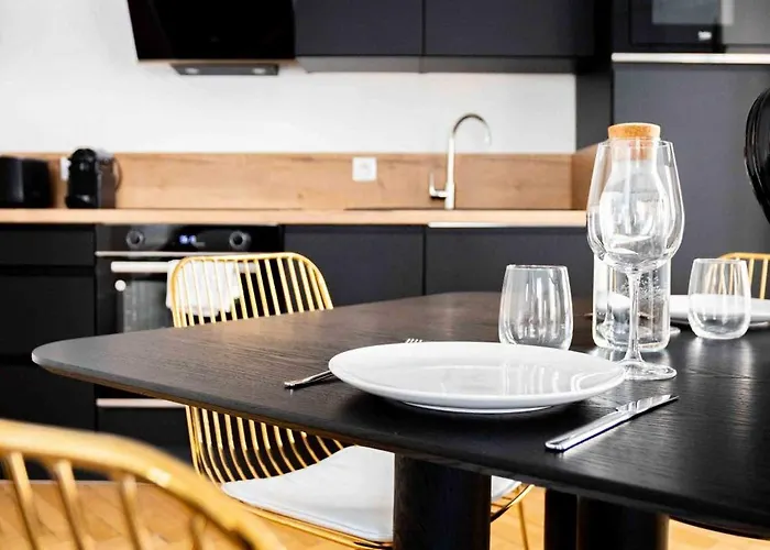 Charming Apartment- 3br-5p- Quai Du Rhone * ليون