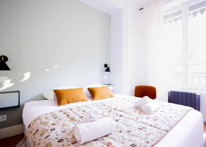 Apartamento Charming Apartment- 3br-5p- Quai Du Rhone